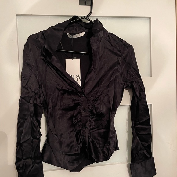 Black shirt - Picture 3 of 3